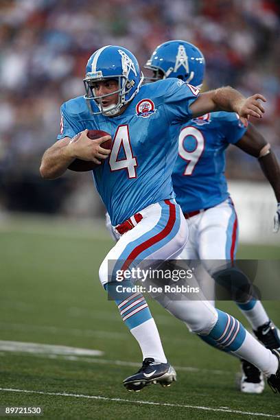 Trapasso of the Tennessee Titans runs for a touchdown on a fake punt against the Buffalo Bills during the Pro Football Hall of Fame Game at Fawcett...