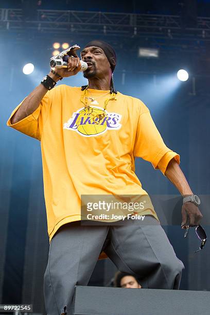 Snoop Dogg performs during the 2009 Lollapalooza music festival at Grant Park on August 9, 2009 in Chicago, Illinois.