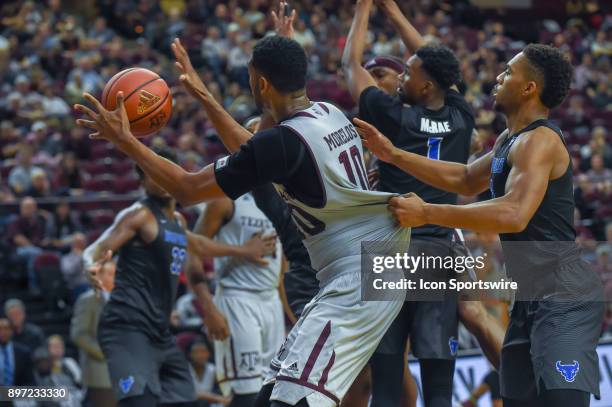 328 Jayvon Graves Photos & High Res Pictures Getty Images