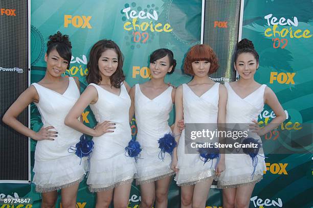 The "Wonder Girls" arrive at the Teen Choice Awards 2009 held at the Gibson Amphitheatre on August 9, 2009 in Universal City, California.