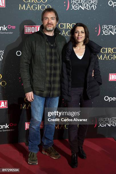 Spanish actress Alicia Borrachero and Ben Temple attend 'Circo Magico' premiere on December 22, 2017 in Madrid, Spain.