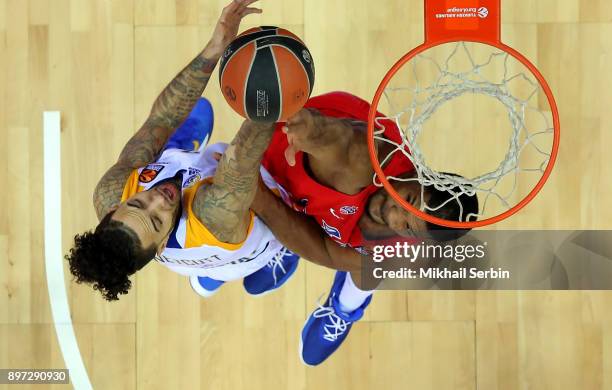 Tyler Honeycutt, #2 of Khimki Moscow Region competes with Kyle Hines, #42 of CSKA Moscow in action during the 2017/2018 Turkish Airlines EuroLeague...