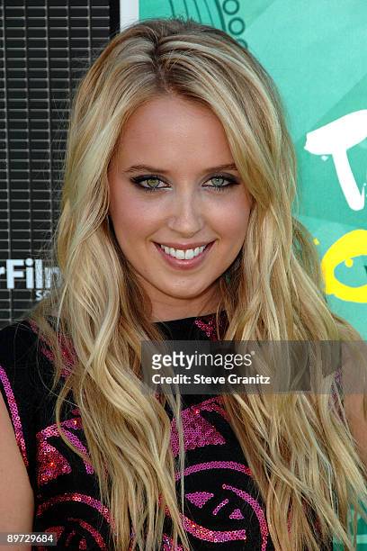 Actress Megan Park arrives at the Teen Choice Awards 2009 held at the Gibson Amphitheatre on August 9, 2009 in Universal City, California.