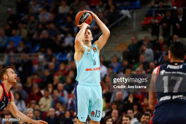 Thomas Heurtel, #13 of FC Barcelona Lassa in action during the 2017/2018 Turkish Airlines EuroLeague Regular Season Round 14 game between Baskonia...