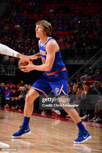 Ron Baker of the New York Knicks handles the ball against the Detroit Pistons on December 22, 2017 at The Palace of Auburn Hills in Auburn Hills,...