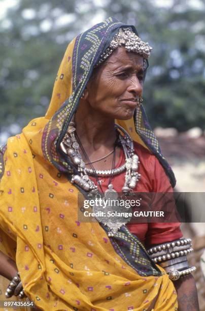 Portrait d'une femme en Inde, en octobre 1990.