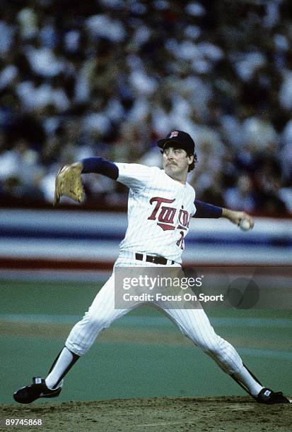 Pitcher Frank Viola of the Minnesota Twins throws a pitch against the St. Louis Cardinals in game seven of the world series October 25, 1987 at the...