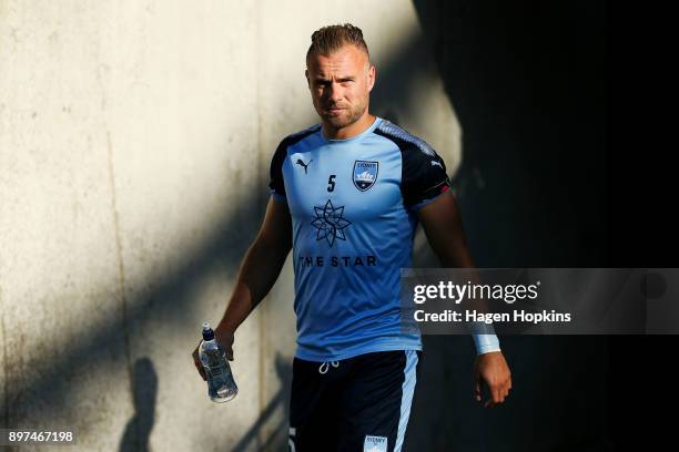 Jordy Buijs of Sydney FC takes the field to warm up during the round 12 A-League match between the Wellington Phoenix and Sydney FC at Westpac...