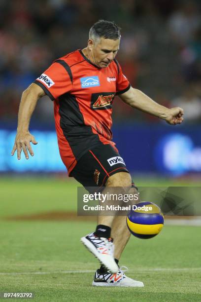 Brad Hodge of the Renegades warms up during the Big Bash League match between the Melbourne Renegades and the Brisbane Heat at Etihad Stadium on...