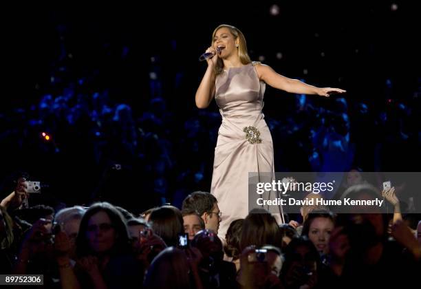 Beyonce serenades US President Barack Obama and First Lady Michelle Obama with the song "At Last" during the first of ten galas, the Neighborhood...