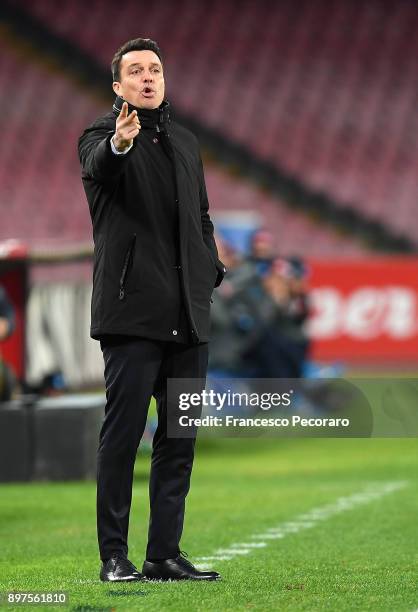 Coach of Udinese Calcio Massimo Oddo gestures during the TIM Cup match between SSC Napoli and Udinese Calcio at Stadio San Paolo on December 19, 2017...