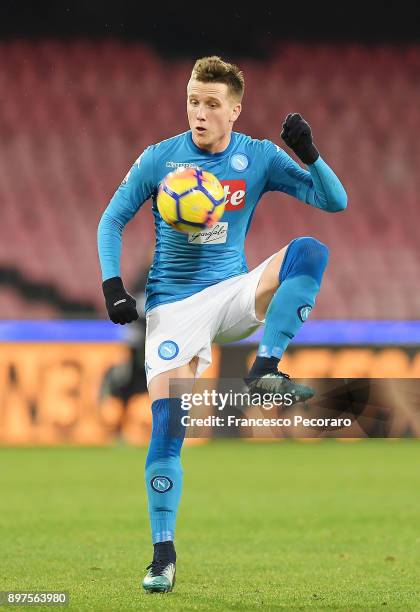 Piotr Zielinski of SSC Napoli in action during the TIM Cup match between SSC Napoli and Udinese Calcio at Stadio San Paolo on December 19, 2017 in...