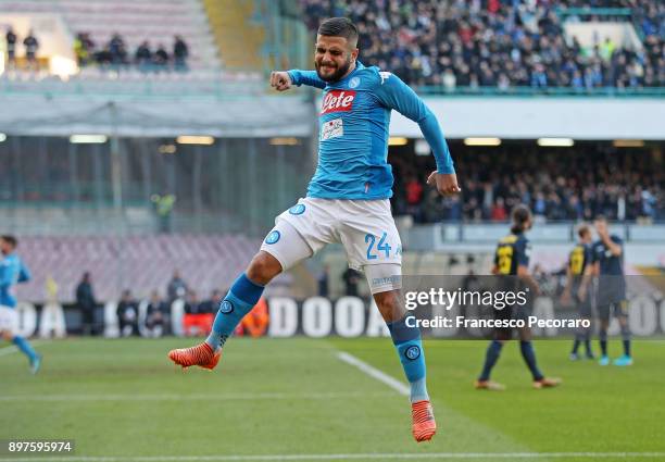 Lorenzo Insigne of SSC Napoli celebrates after scoring the 2-2 goal during the Serie A match between SSC Napoli and UC Sampdoria at Stadio San Paolo...