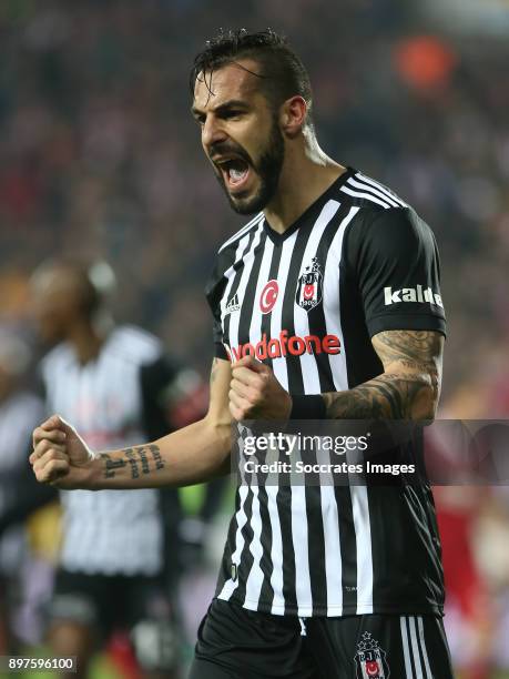 Alvaro Negredo of Besiktas celebrates 1-1 during the Turkish Super lig match between Sivasspor v Besiktas at the Yeni Sivas 4 Eylil Stadium on...