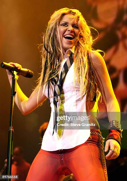 173 Shakira In Concert Los Angeles California Stock Photos, High-Res