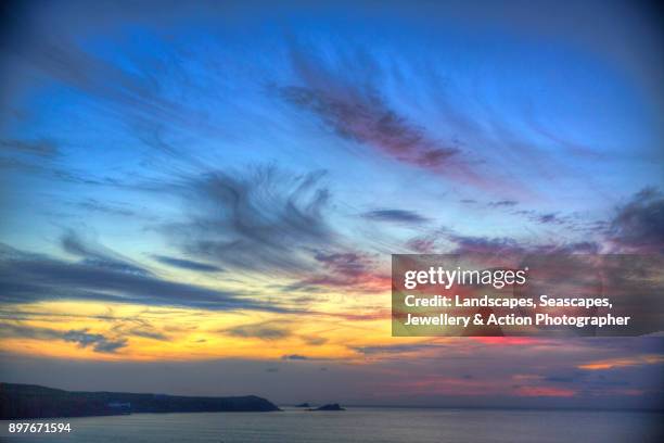 sunset over the atlantic - polzeath bildbanksfoton och bilder