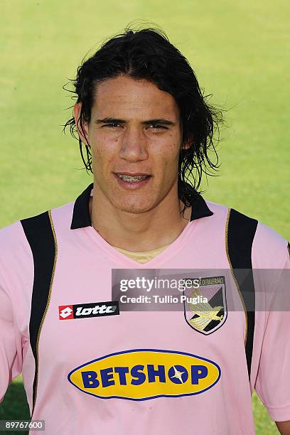 Edinson Cavani player of U.S.Citt� di Palermo football team poses for official headschot on August 06, 2009 at "Tenente Carmelo Onorato" training...