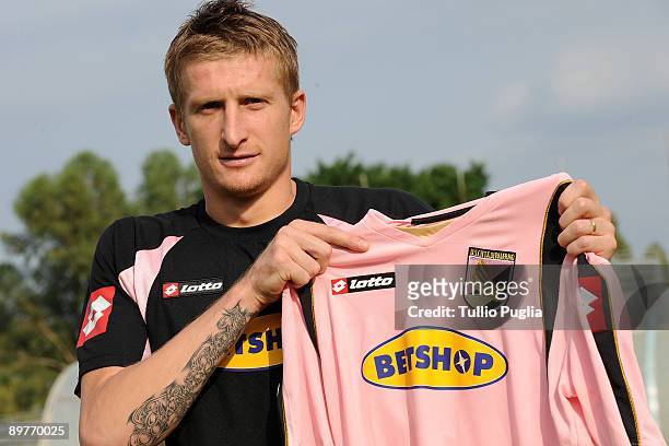 Palermo's new signing Dorin Goian during a press conference at the Tenente Carmelo Onorato training centre on August 13, 2009 in Palermo, Italy.
