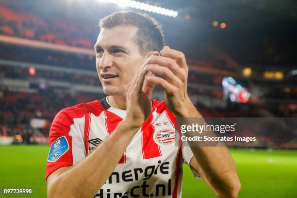 Daniel Schwaab of PSV Celebrate after the match during the Dutch Eredivisie match between PSV v Vitesse at the Philips Stadium on December 23, 2017...