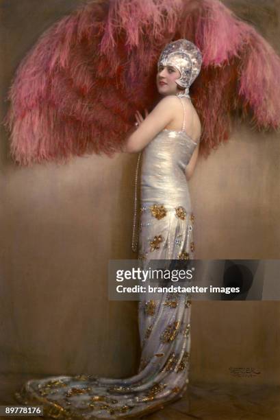 The Austrian singer Betty Fischer in the operatta "Die Königin" by Oscar Straus. Hand-colored Photograph. 1927