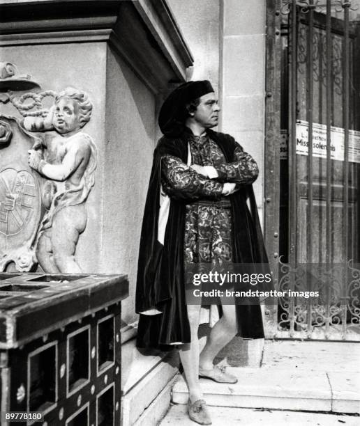 Paul Hartmann as Everyman . Salzburg Festival. Photograph around 1933