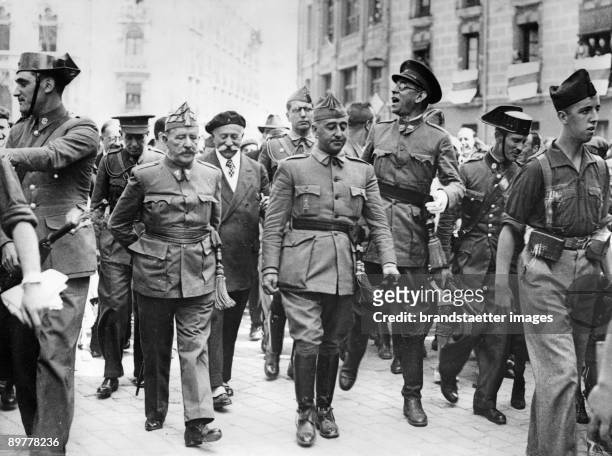 General Francisco Franco, commander in the south, is visiting the headquater of the Northern Front in Burgos. F.l.t.r.: General Cavalcanti, General...