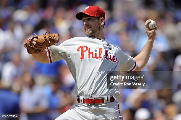 Cliff Lee of the Philadelphia Phillies pitches against the Chicago Cubs at Wrigley Field August 13, 2009 in Chicago, Illinois. The Phillies defeated...