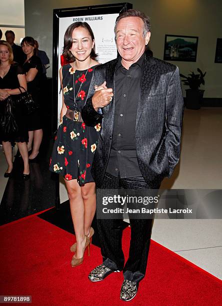 Zelda Williams and Robin Williams arrive at the Los Angeles premiere of "World's Greatest Dad" at the Landmark Theater on August 13, 2009 in Los...