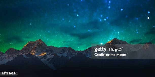 mount cook and lake matheson new zealand with milky way - aurora australis stock pictures, royalty-free photos & images
