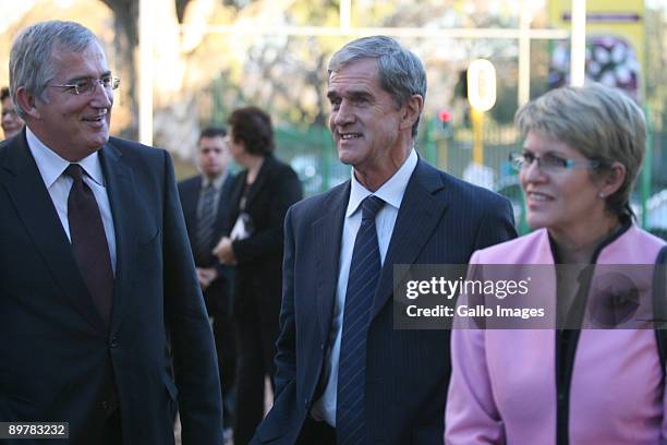 Roelf Meyer arrives at Willem de Klerk's memorial service August 13, 2009 in Linden, Johannesburg.Willem de Klerk, a former Rapport newspaper editor...