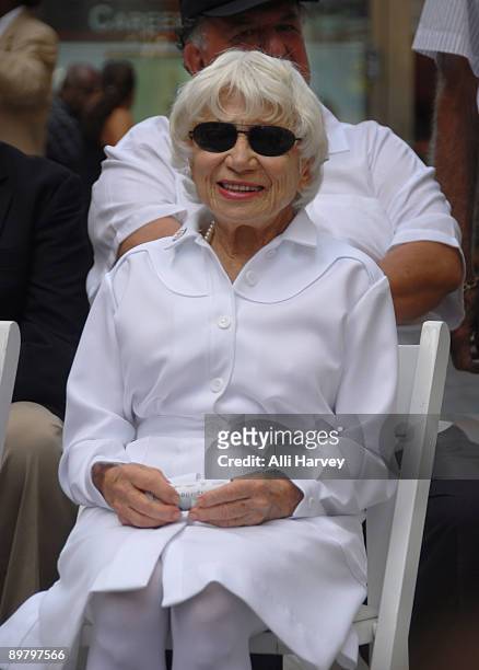 Edith Shain attends the reenactment of Alfred Eisenstaedt's famous photo of the Times Square victory kiss on August 14, 2009 in New York City.