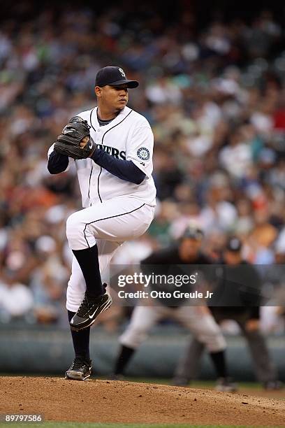 Felix Hernandez of the Seattle Mariners pitches during the game against the Chicago White Sox on August 12, 2009 at Safeco Field in Seattle,...