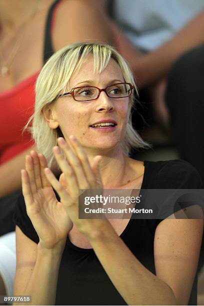 Shelley Jenkins cheers on her boyfriend Jonny Wilkinson at the Toulon against Stade Francais at the Stade Mayol on August 14, 2009 in Toulon, France.