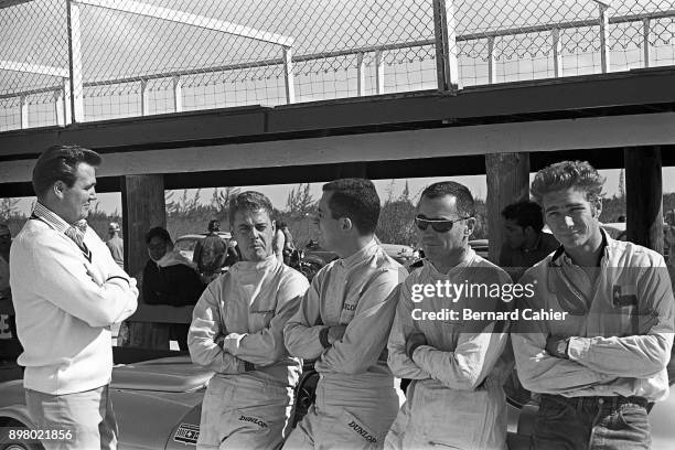 John Mecom, Augie Pabst, Roger Penske, Dick Thompson, Jim Hall, Nassau Speed Week, Nassau, 12 January 1963.