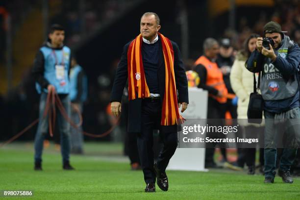 Coach Fatih Terim of Galatasaray during the Turkish Super lig match between Galatasaray v Goztepe at the Turk Telekom Stadium on December 24, 2017 in...