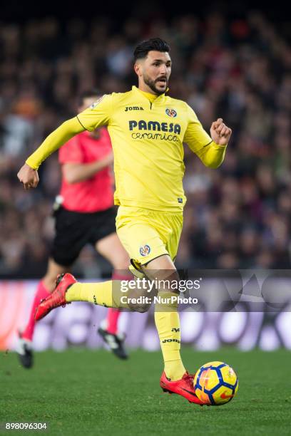 Roberto Soriano during the match between Valencia CF against Villarreal CF , week 17 of La Liga 2017/18 at Mestalla stadium, Valencia, SPAIN - 17th...