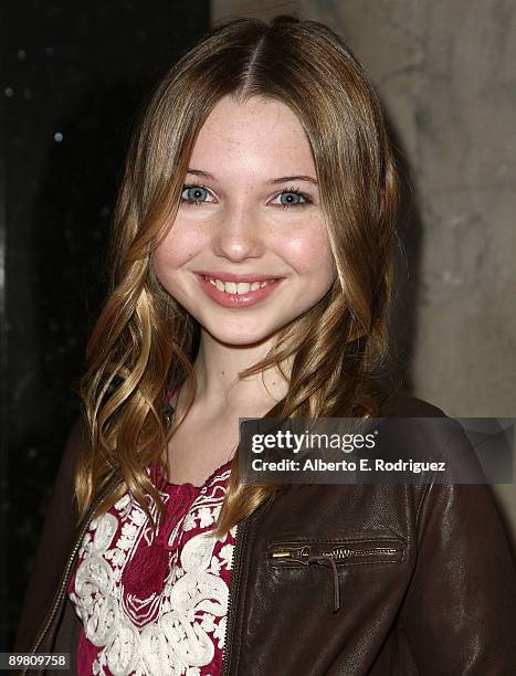 Actress Sammi Hanratty arrives at the premiere of "Legally Blonde The Musical" at the Pantages Theatre on August 14, 2009 in Hollywood, California.