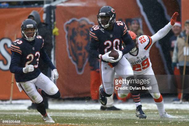 Prince Amukamara of the Chicago Bears intercepts the football in the third quarter against the Cleveland Browns at Soldier Field on December 24, 2017...