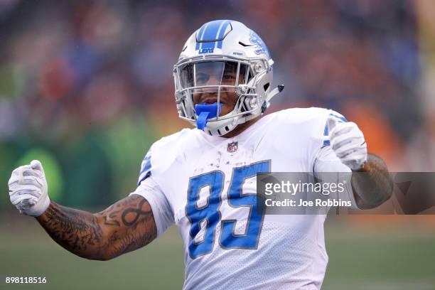 Eric Ebron of the Detroit Lions celebrates against the Cincinnati Bengals during the second half at Paul Brown Stadium on December 24, 2017 in...