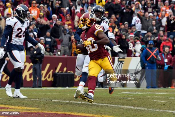 Washington Redskins wide receiver Jamison Crowder finds the end zone in the first half as they take on the Washington Redskins at FedExField in...