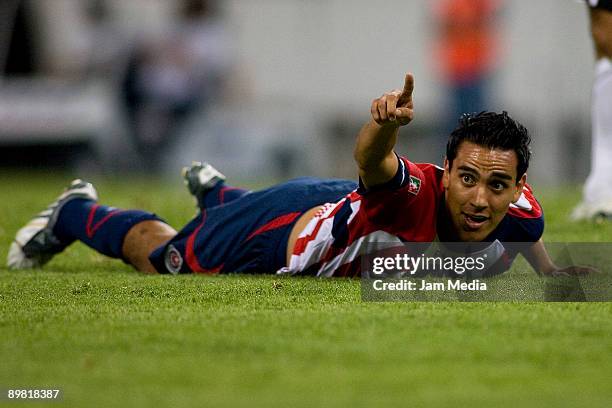 Julio Nava of Chivas Guadalajara gestures during a Mexican League Apertura 2009 soccer match against Queretaro at the Jalisco Stadium on August 15,...