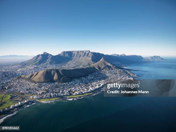 cape town - テーブルマウンテン国立公園 ストックフォトと画像