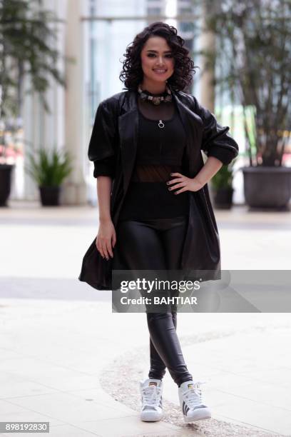Wizzy Serial 31 Wizzy Stock Photos, High-Res Pictures, and Images - Getty Images