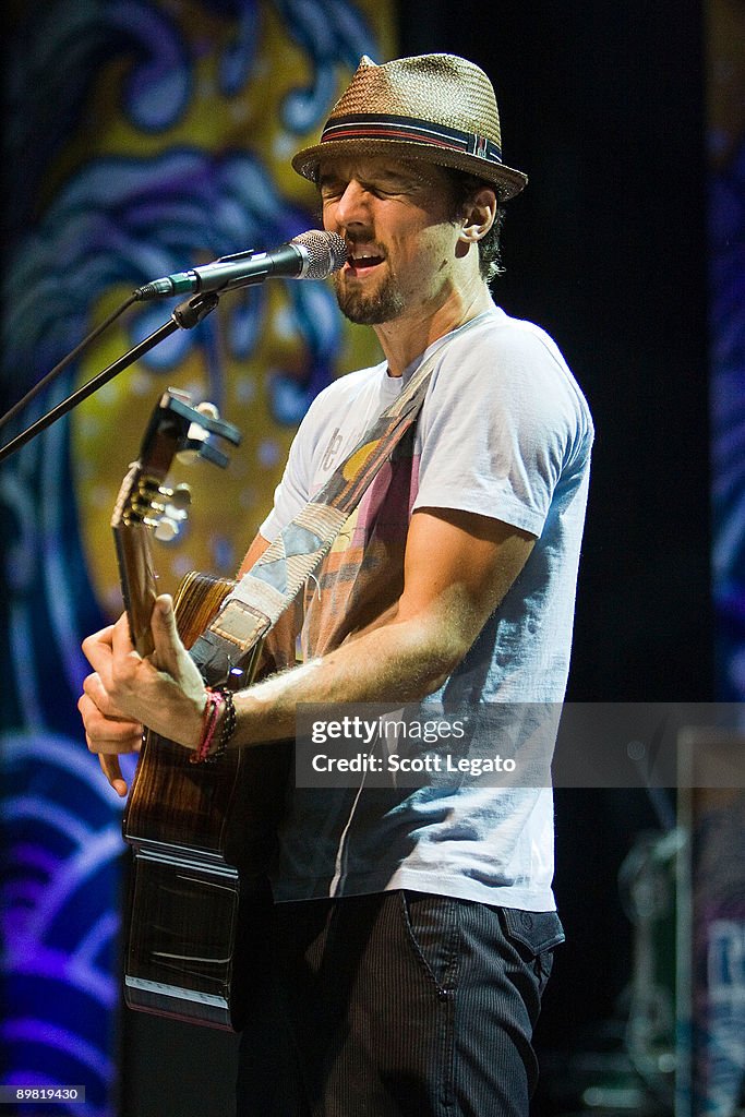 Jason Mraz & G. Love And Special Sauce Perform At Freedom Hill Amphitheater