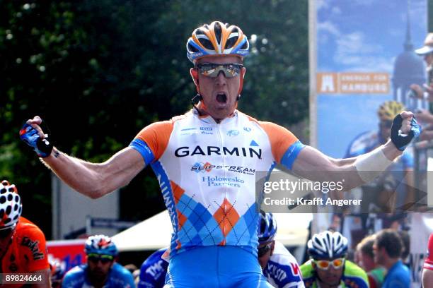 Tyler Farrar of the Garmin-Slipstream team celebrates his victory during the Vattenfall Cyclassics on August 16, 2009 in Hamburg, Germany.