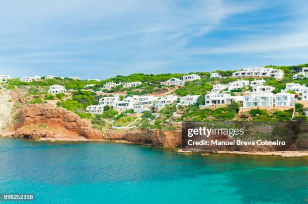 cala morell, menorca - islas baleares fotografías e imágenes de stock