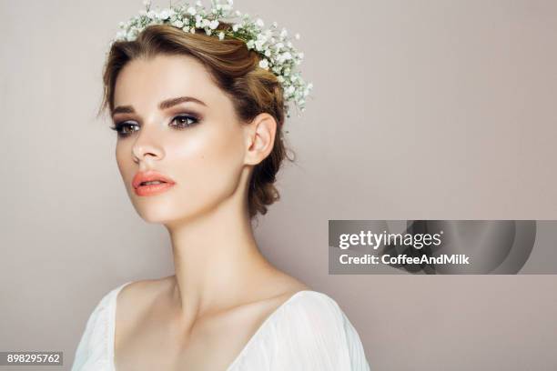 mooie vrouw - bridal makeup stockfoto's en -beelden
