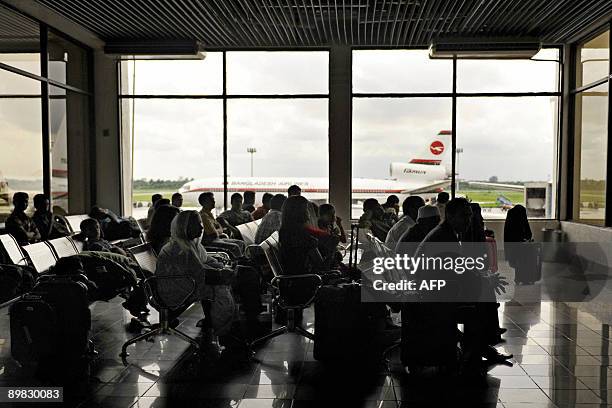 274 Flight 271 Stock Photos, HighRes Pictures, and Images Getty Images