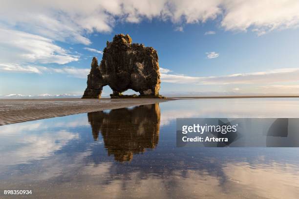 Hvitserkur, 15 m high basalt sea stack along eastern shore of the Vatnsnes peninsula, northwest Iceland.