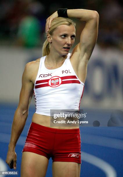 Anna Rogowska of Poland celebrates winning the gold medal in the women's Pole Vault Final during day three of the 12th IAAF World Athletics...